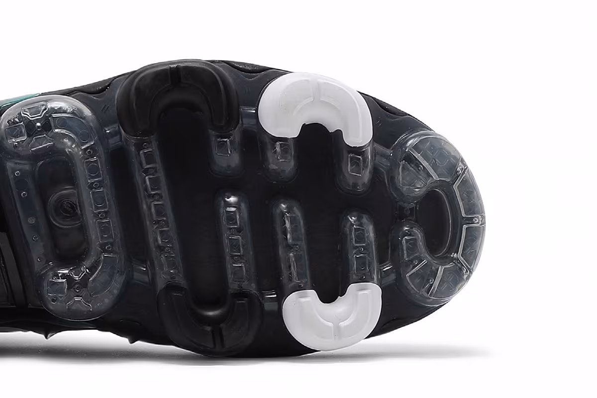 Ken Griffey Jr. x Nike Air VaporMax Plus Spider-Man Catch, view 6