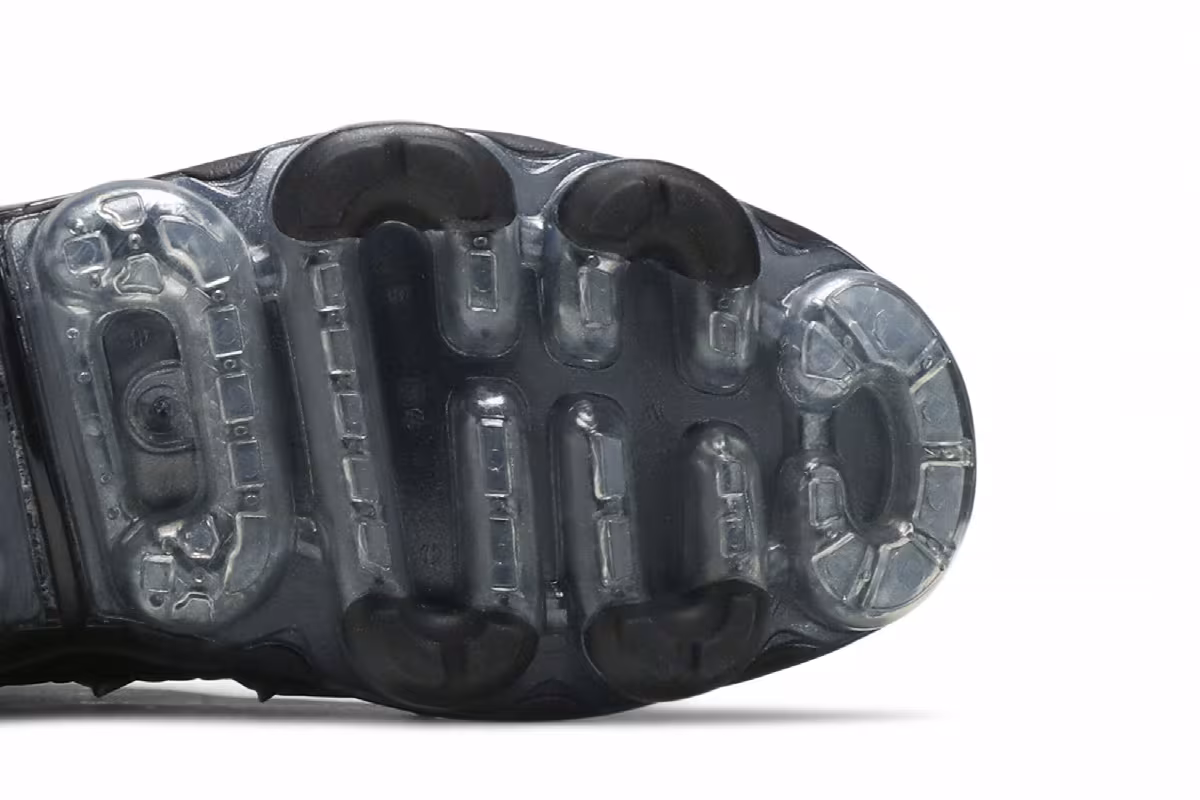 Nike Women's Air VaporMax Plus SE Black, view 6