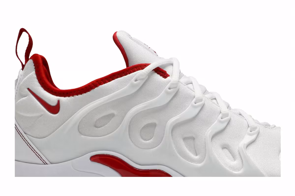 Nike Air VaporMax Plus White University Red, view 3