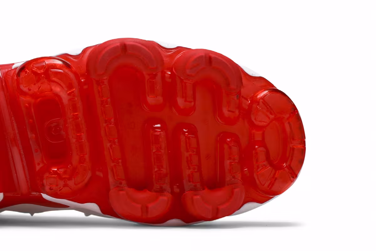 Nike Air VaporMax Plus White University Red, view 6
