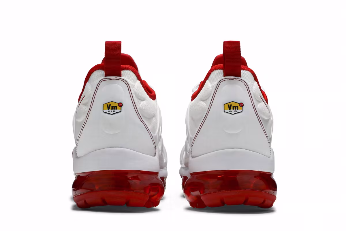 Nike Air VaporMax Plus White University Red, view 7