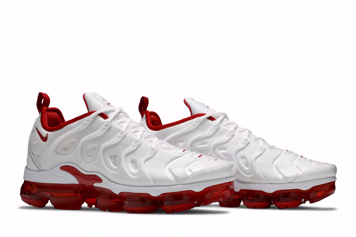 Nike Air VaporMax Plus White University Red, view 9