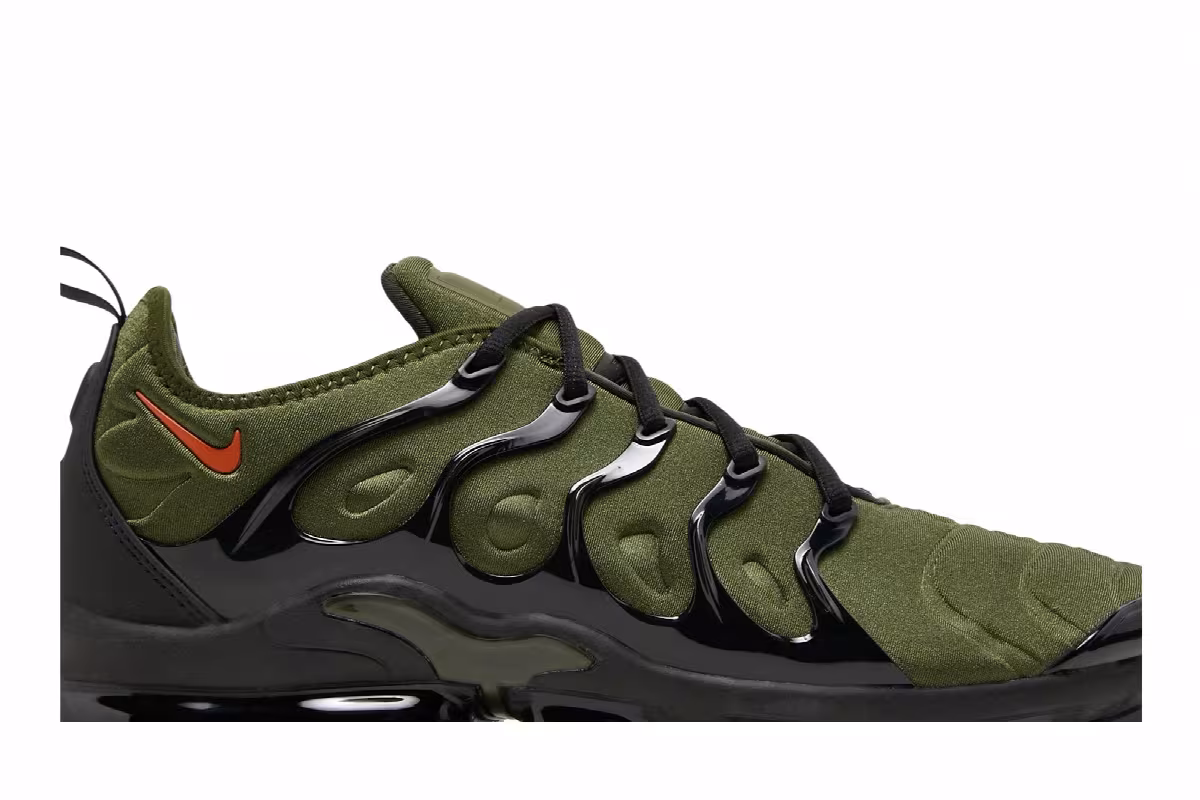 Nike Air VaporMax Plus Rough Green, view 3