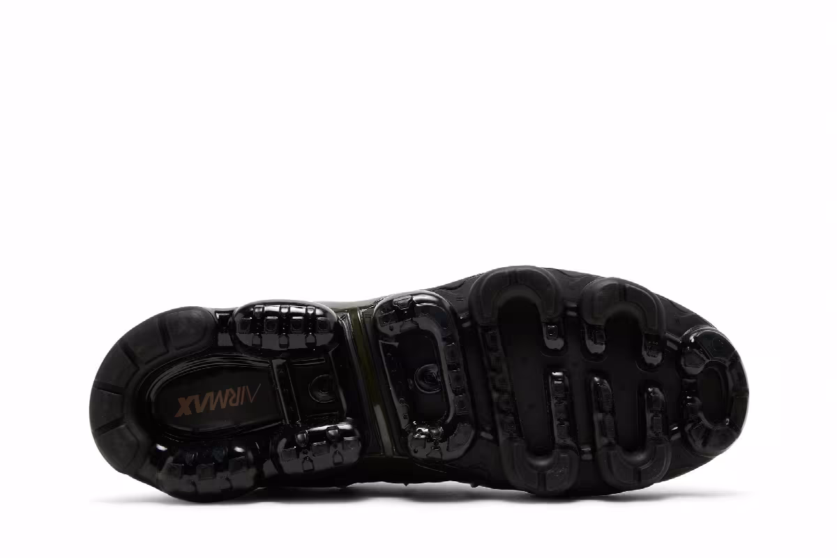 Nike Air VaporMax Plus Rough Green, view 5