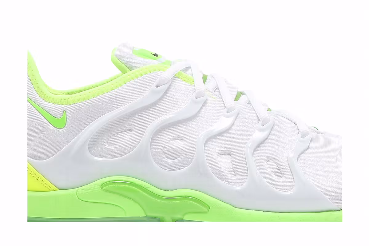 Nike Air VaporMax Plus Tennis Ball, view 3