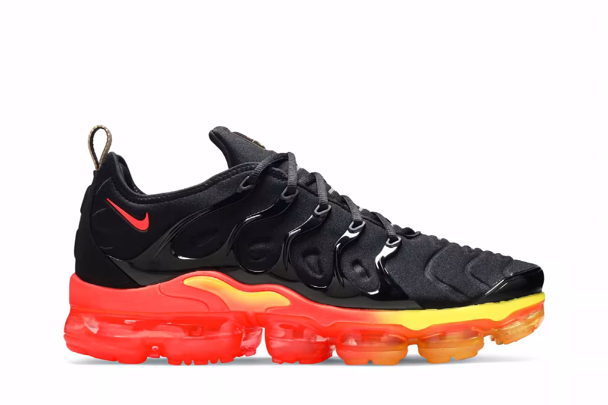 Nike Air VaporMax Plus Fresh, view 2