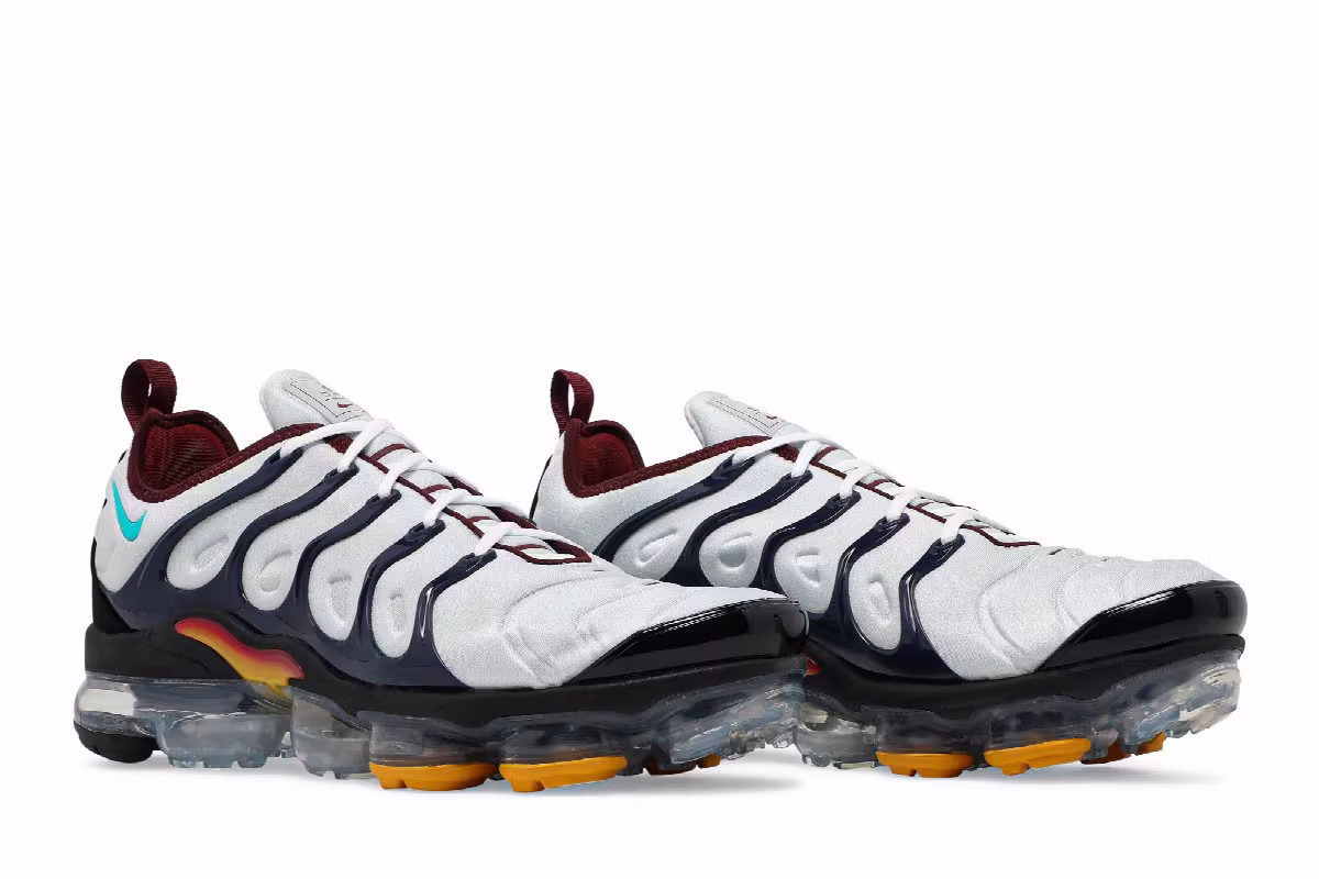 Nike Air VaporMax Plus Platinum Midnight Navy, view 9