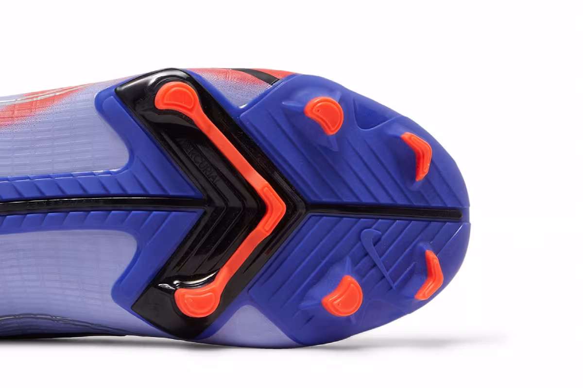 Kylian Mbappé x Nike Mercurial Superfly 8 Academy MG Flames, view 6