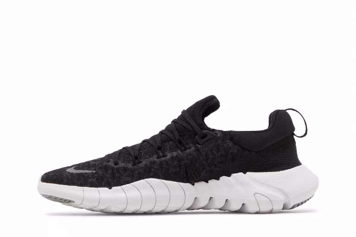 Nike Women's Free Run 5.0 Next Nature Black White, view 4