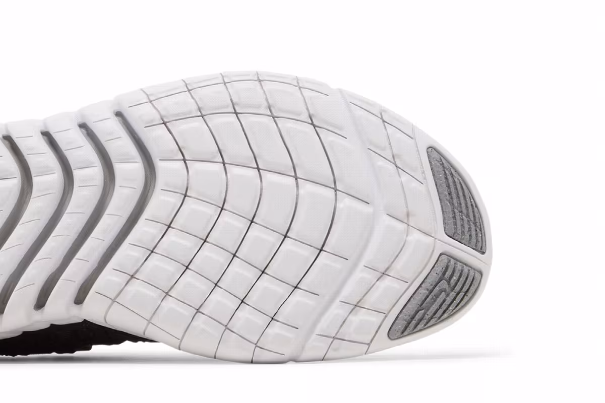 Nike Women's Free Run 5.0 Next Nature Black White, view 6