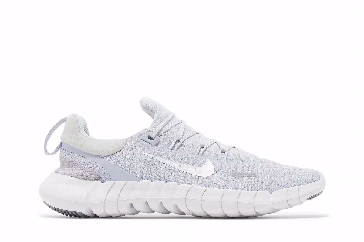 Nike Women's Free Run 5.0 Pure Platinum Metallic Silver, view 2