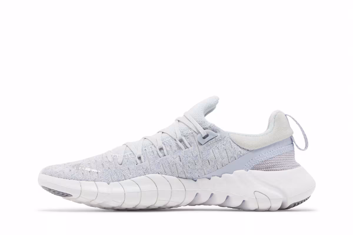 Nike Women's Free Run 5.0 Pure Platinum Metallic Silver, view 4