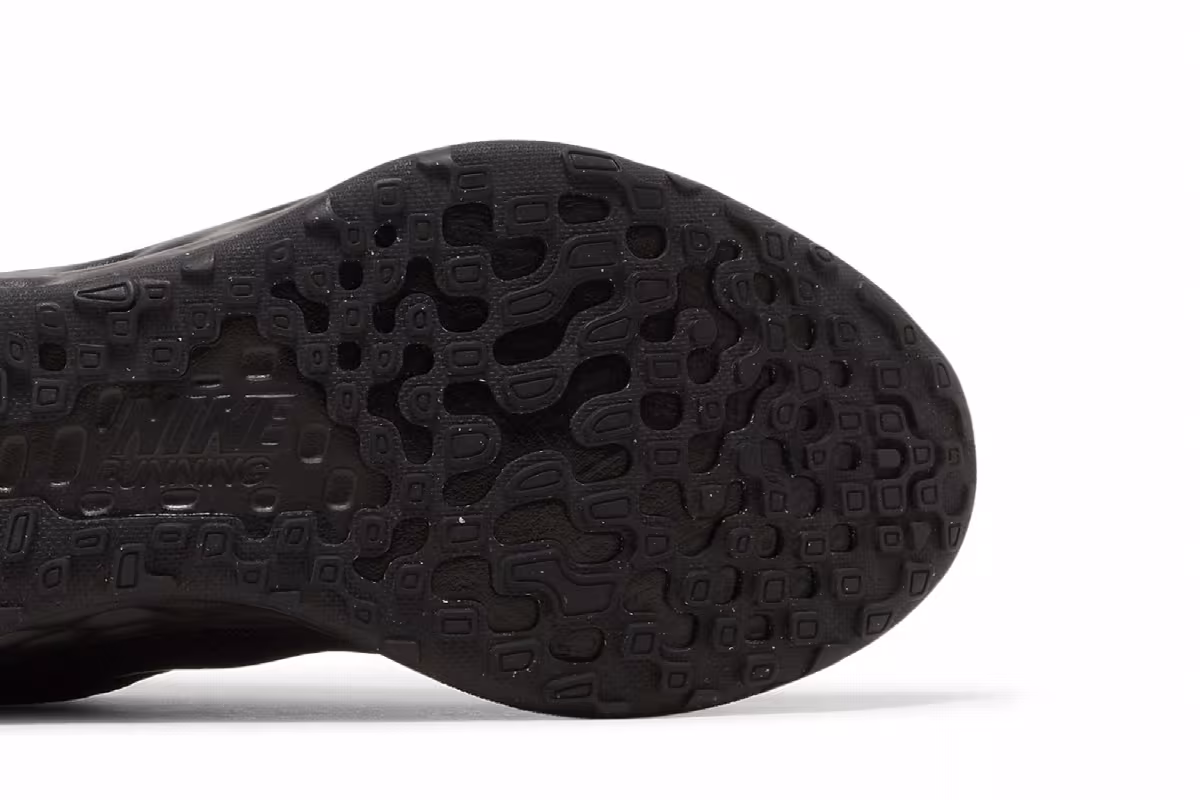 Nike Revolution 6 Black Dark Smoke Grey, view 6