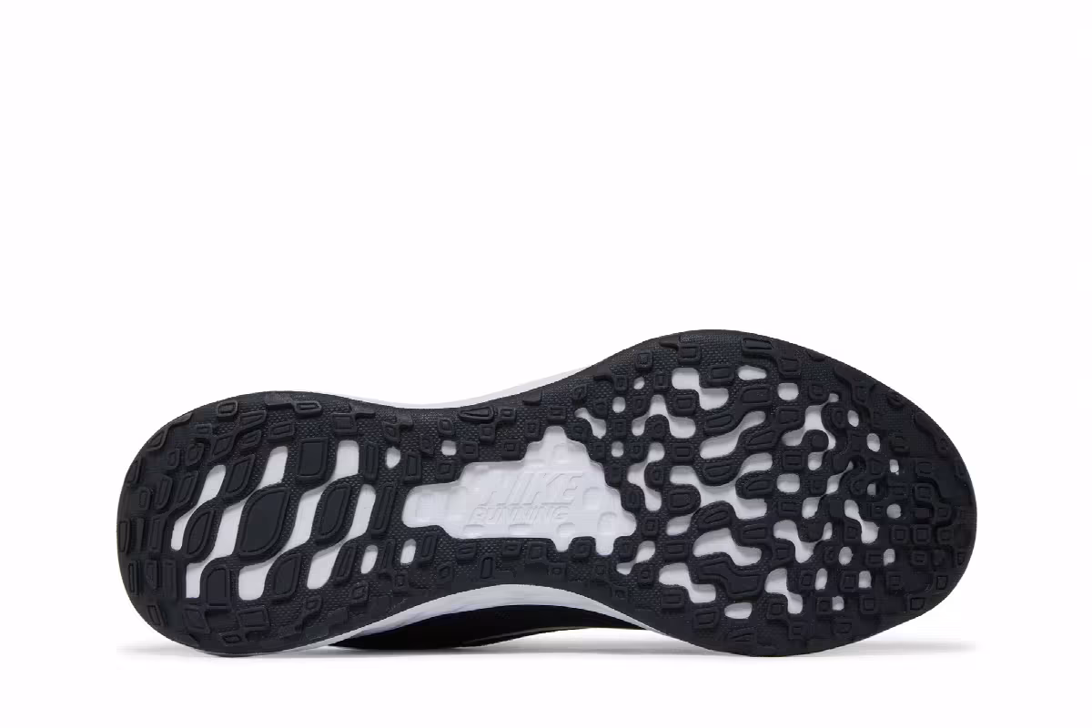 Nike Women's Revolution 6 Next Nature Black White, view 5