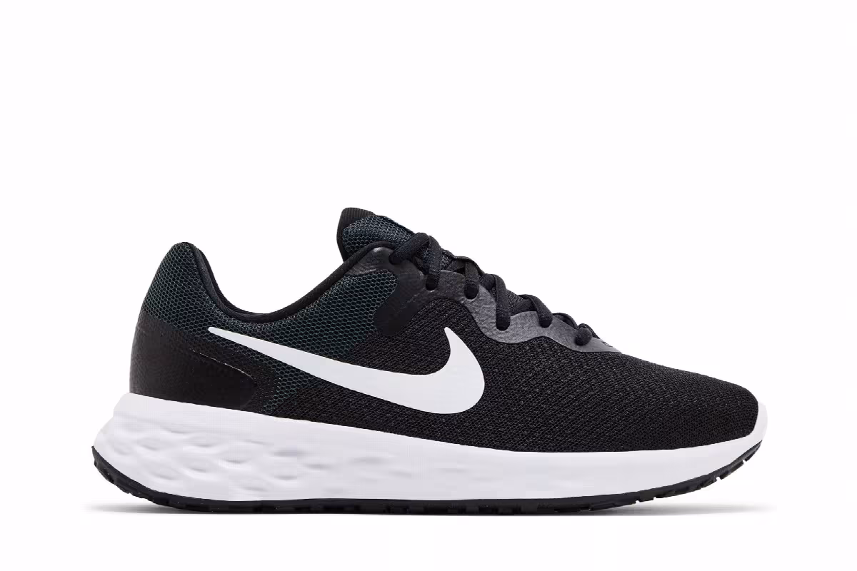Nike Women's Revolution 6 Next Nature Wide Black White, view 2