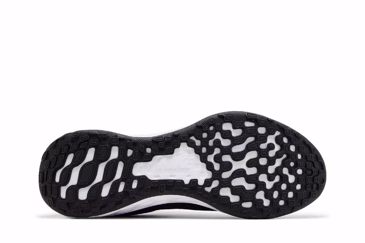 Nike Women's Revolution 6 Next Nature Wide Black White, view 5