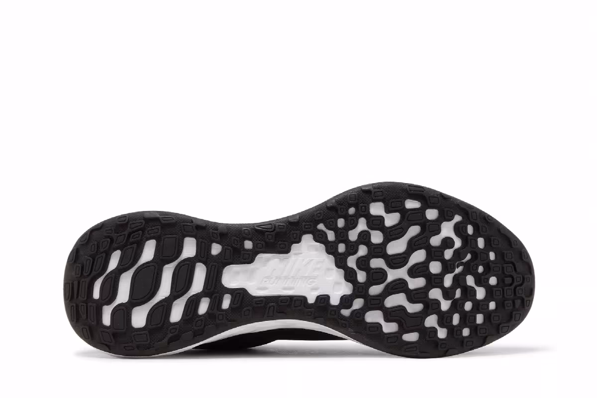 Nike Revolution 6 Black Metallic Gold, view 5