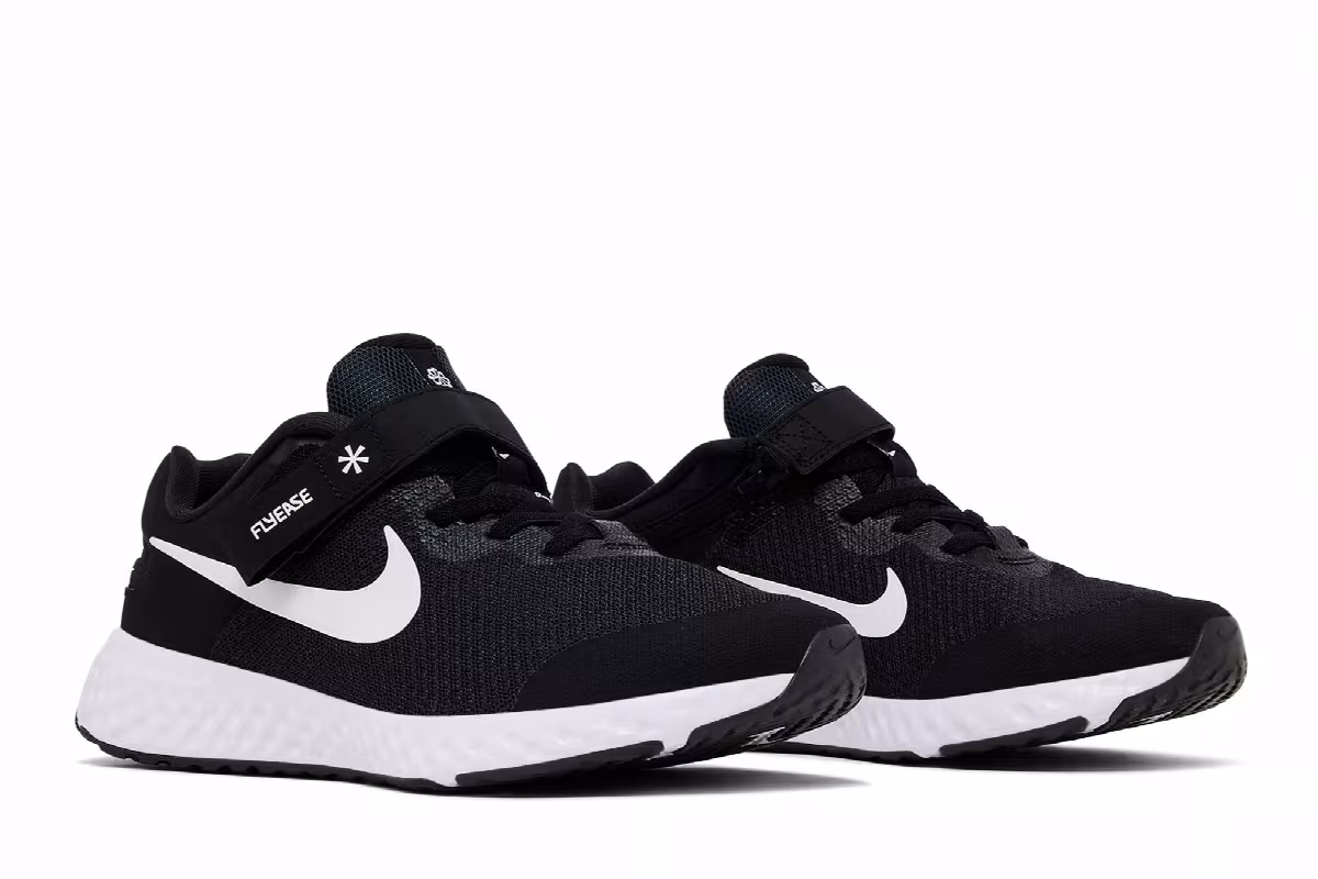 Nike Revolution 6 FlyEase GS Black White, view 9