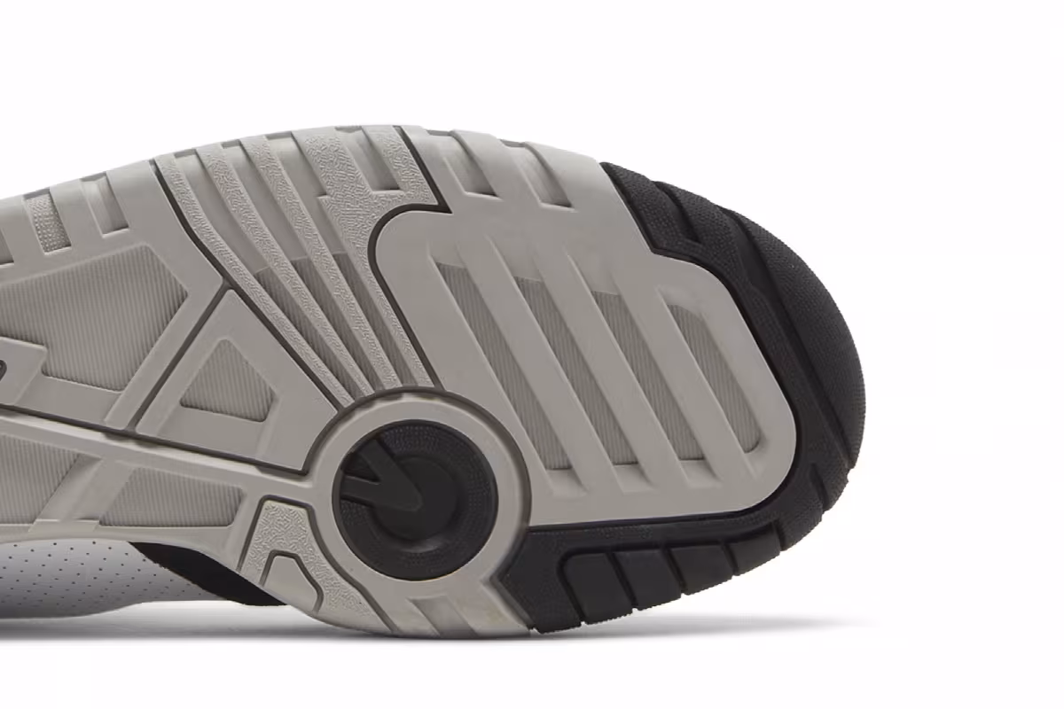 New Balance 550 White Black Rain Cloud, view 6