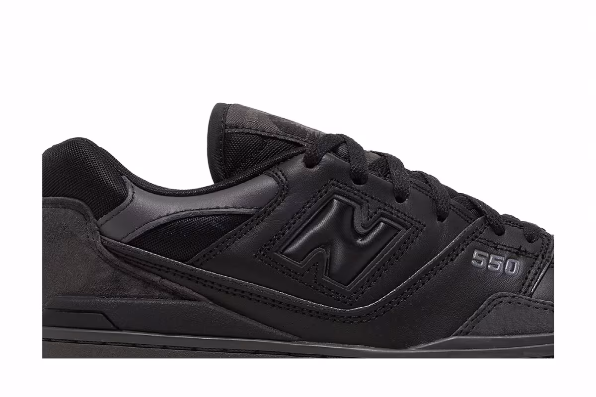 New Balance 550 Black Gum, view 3