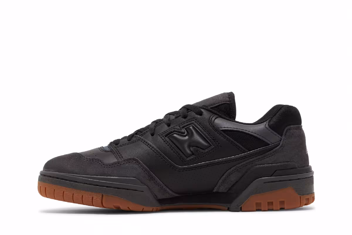 New Balance 550 Black Gum, view 4