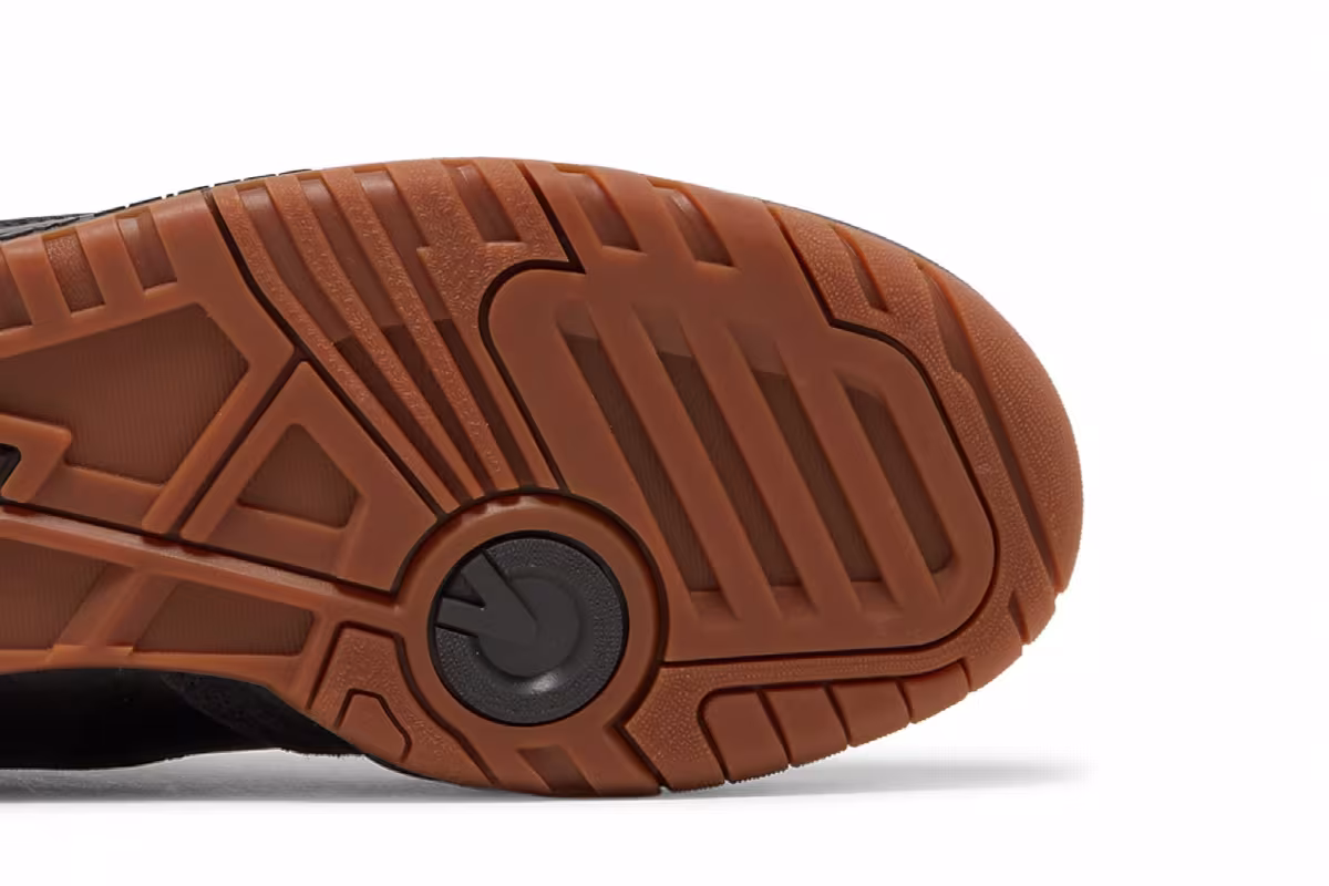 New Balance 550 Black Gum, view 6