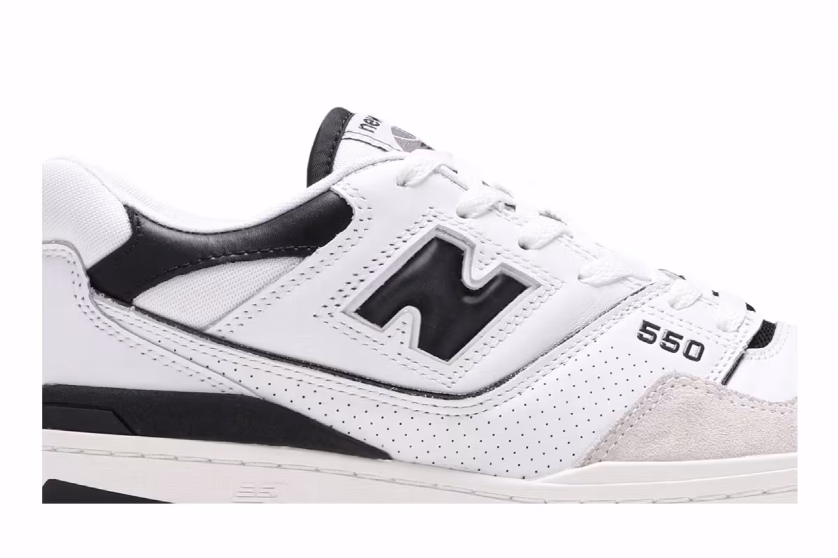 New Balance 550 Sea Salt Black, view 3