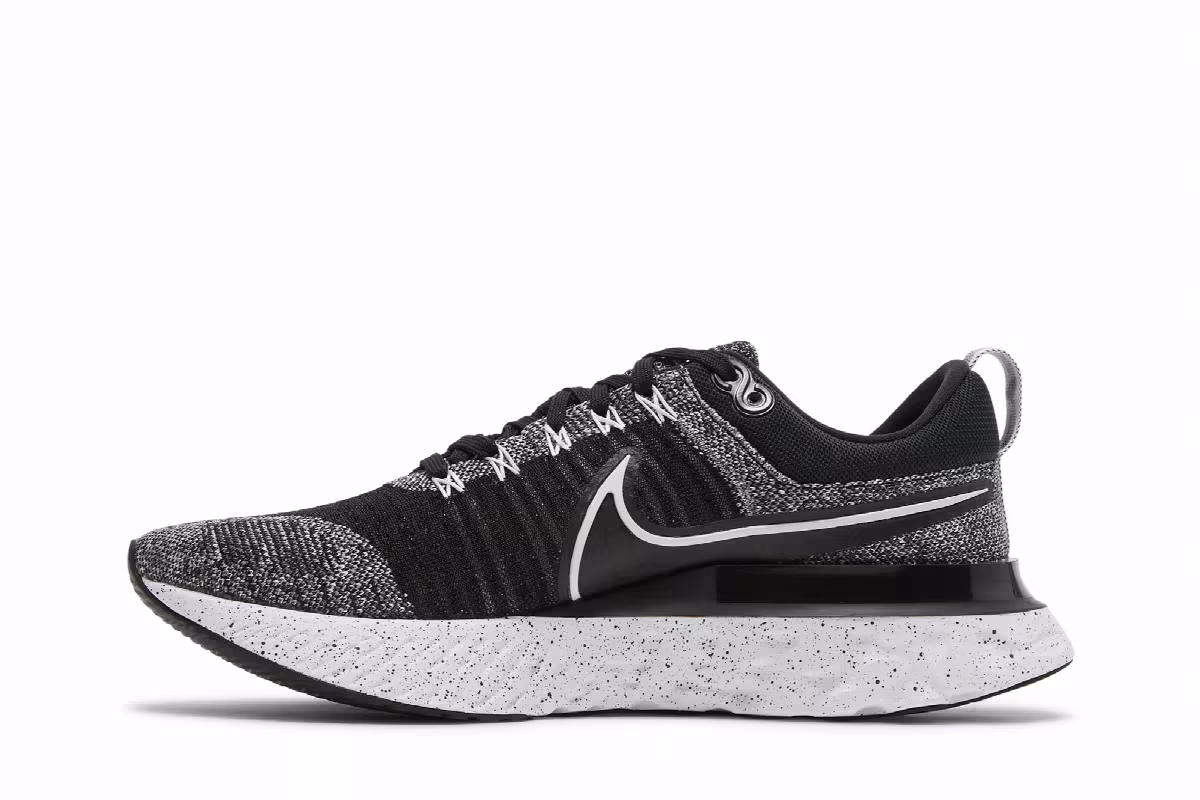 Nike React Infinity Run Flyknit 2 White Black, view 4