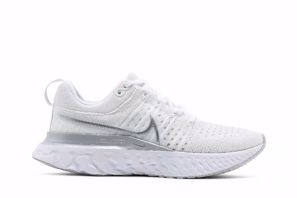 Nike Women's React Infinity Run Flyknit 2 White Metallic Silver, view 2
