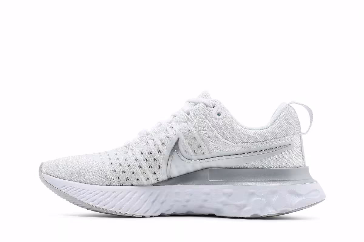 Nike Women's React Infinity Run Flyknit 2 White Metallic Silver, view 4