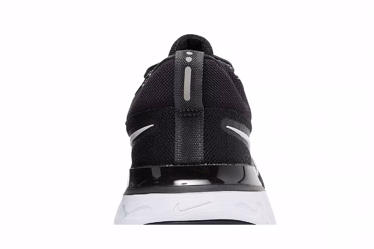 Nike Women's React Infinity Run Flyknit 2 Black, view 8