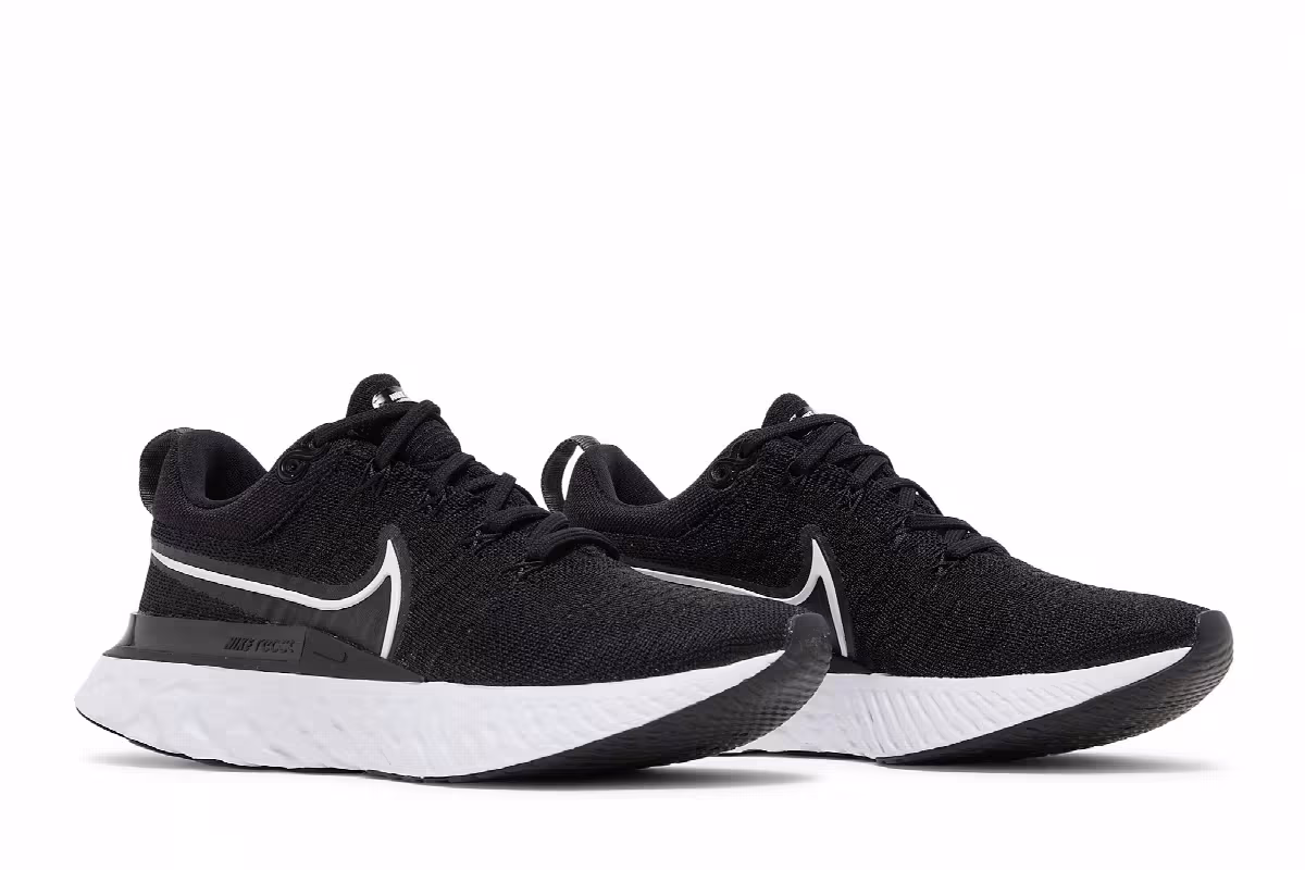 Nike Women's React Infinity Run Flyknit 2 Black, view 9