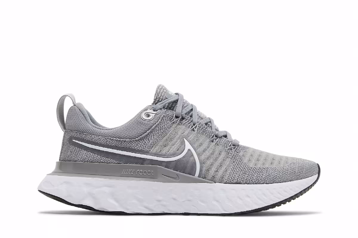 Nike Women's React Infinity Run Flyknit 2 Particle Grey, view 2
