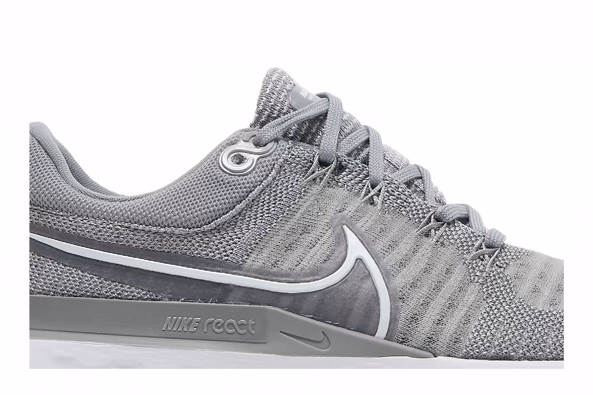 Nike Women's React Infinity Run Flyknit 2 Particle Grey, view 3