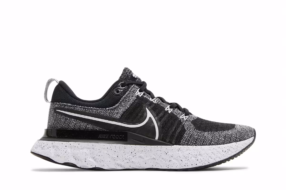 Nike Women's React Infinity Run Flyknit 2 White Black, view 2