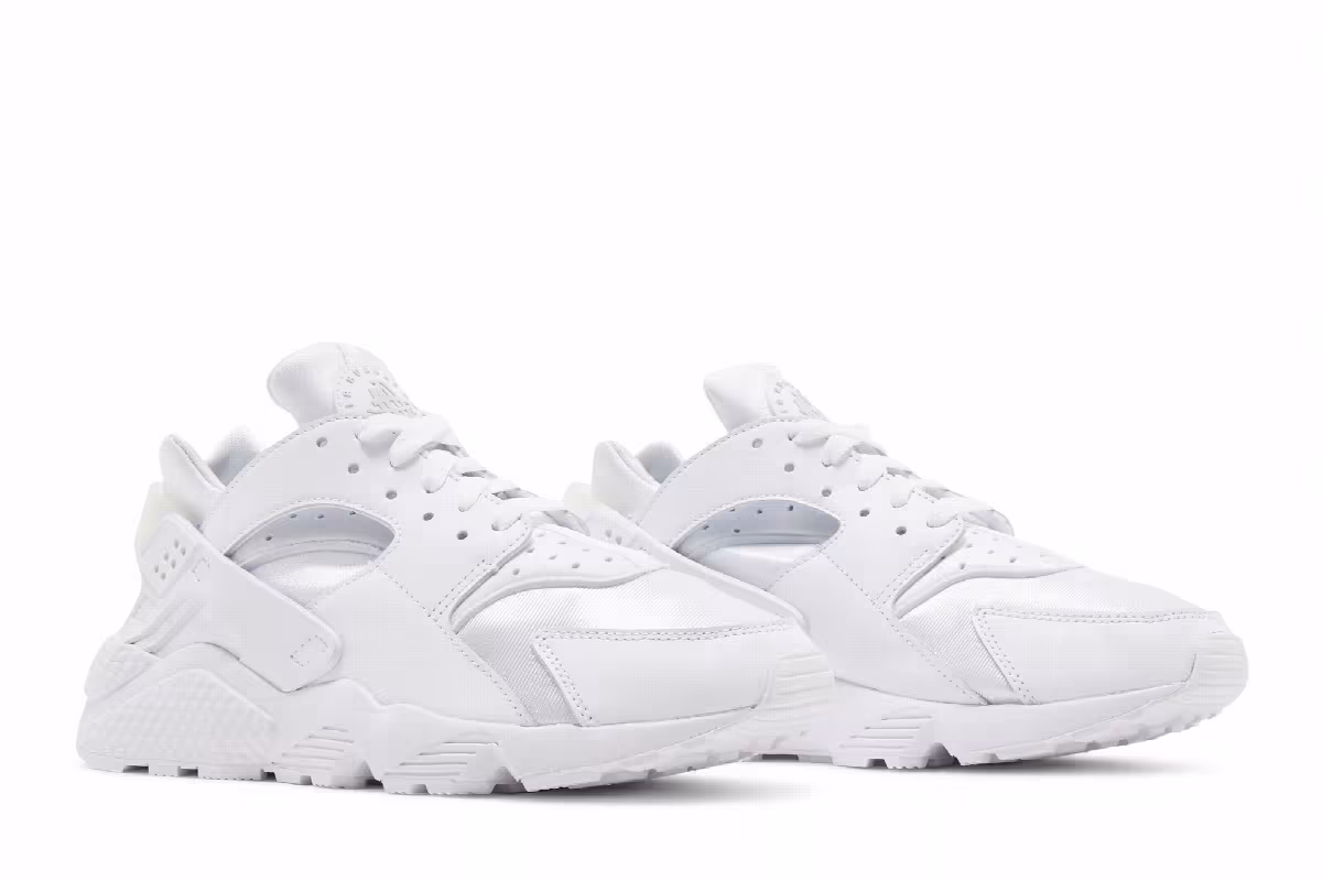 Nike Air Huarache Triple White, view 9