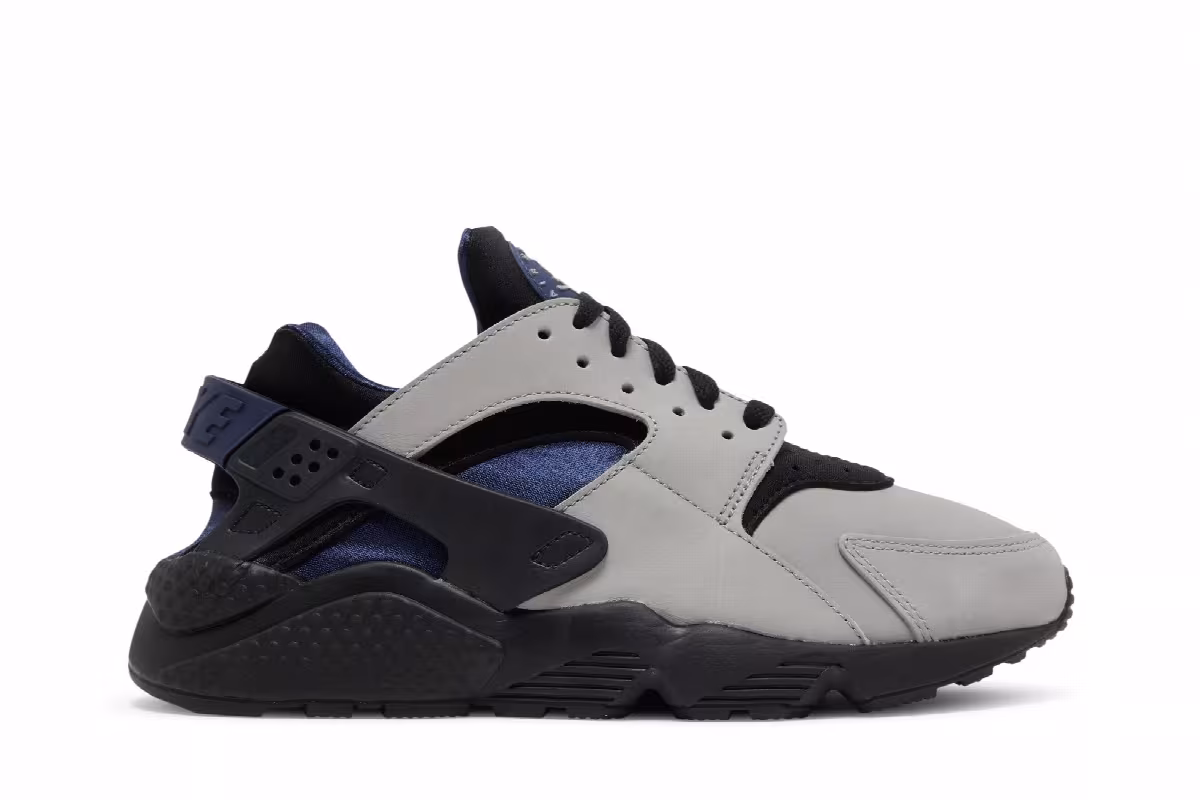 Nike Air Huarache LE Shadow, view 2
