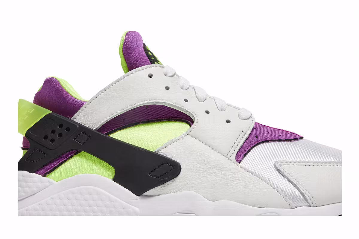 Nike Air Huarache Magenta, view 3