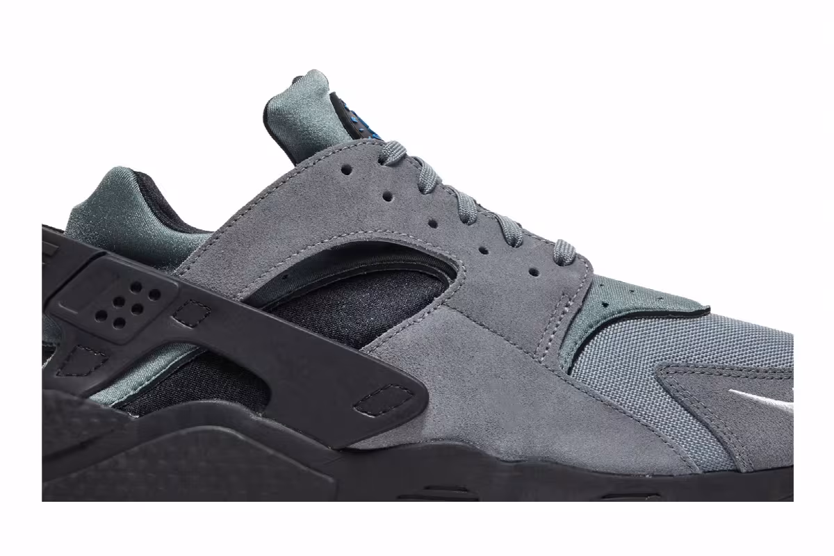 Nike Air Huarache Dark Grey, view 3