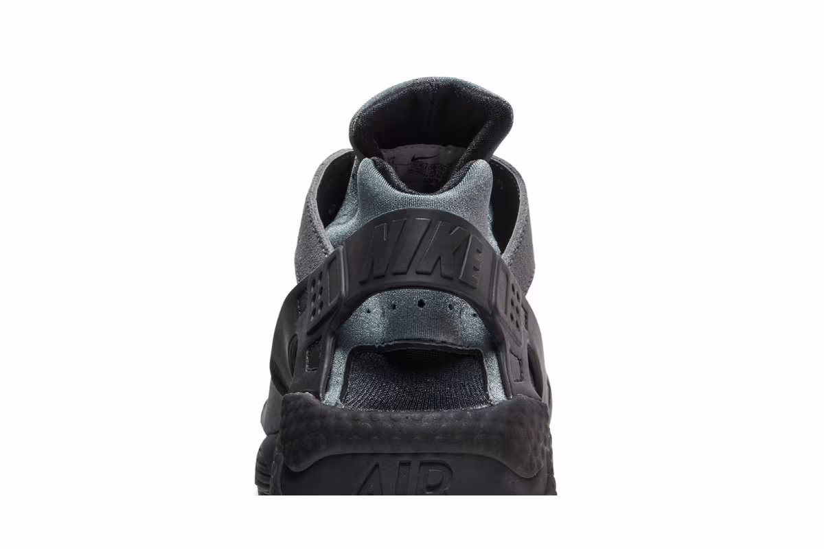 Nike Air Huarache Dark Grey, view 8