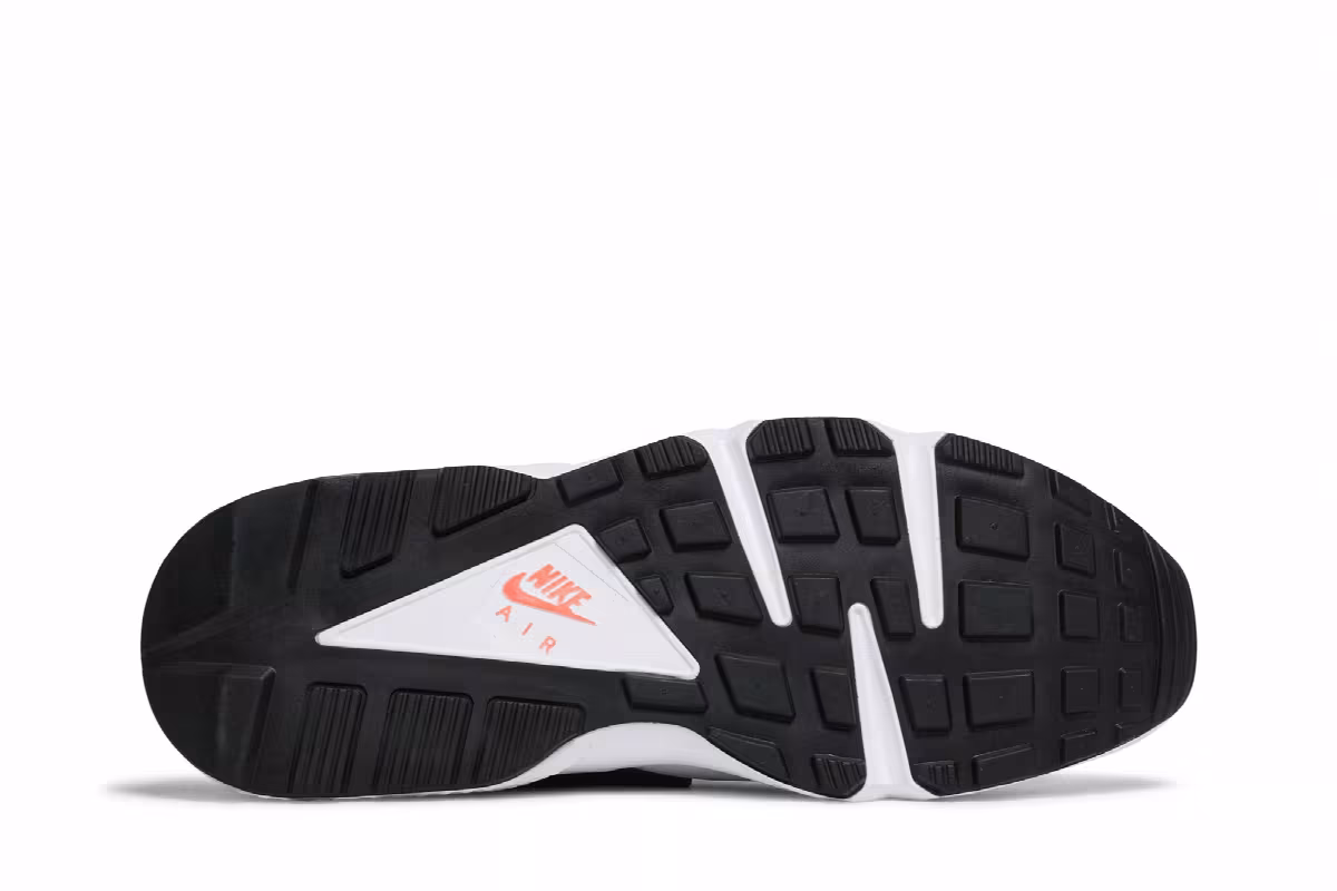 Nike Air Huarache Bright Mango, view 5