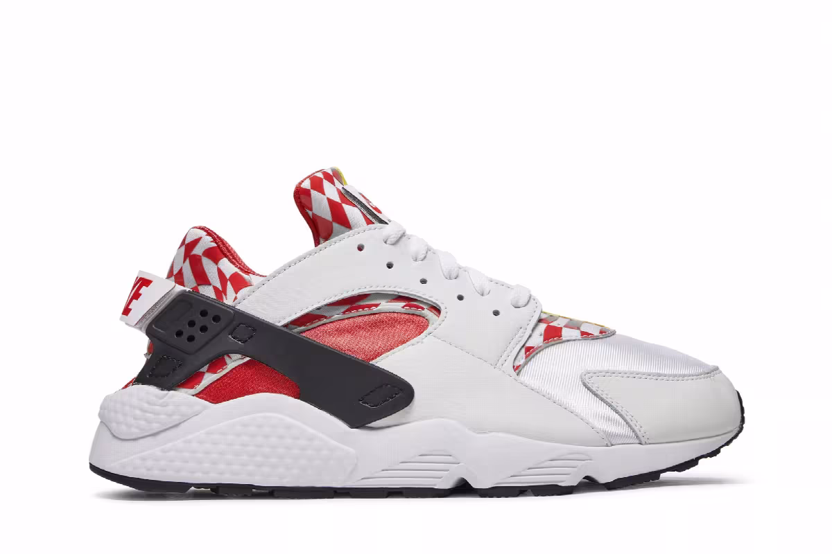 Liverpool FC x Nike Air Huarache Premium QS Checker, view 2