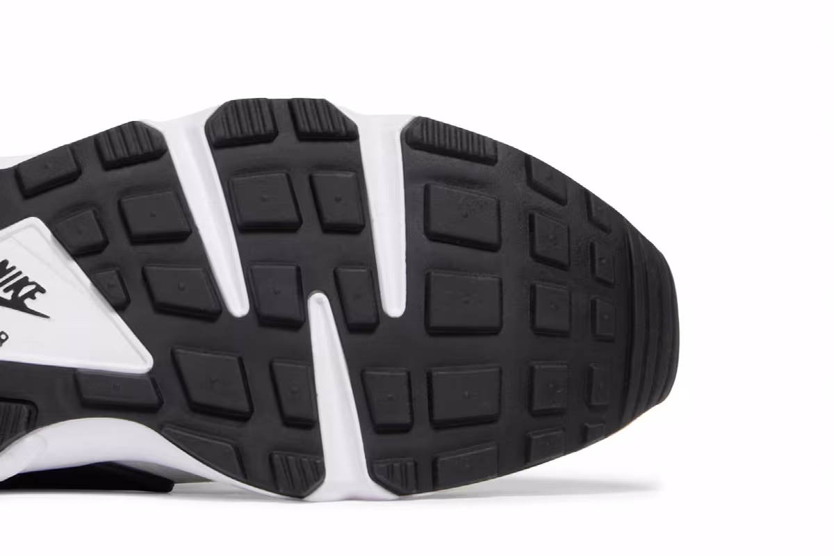 Nike Women's Air Huarache Aluminum, view 6