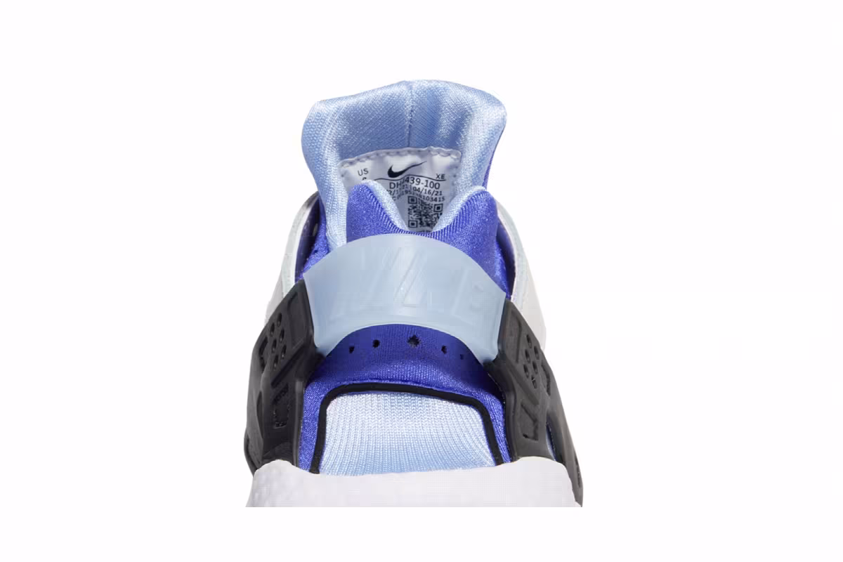 Nike Women's Air Huarache Aluminum, view 8