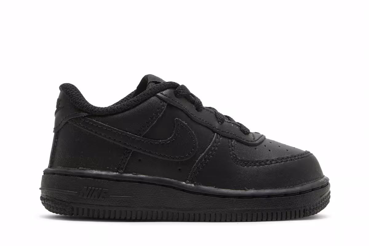 Nike Force 1 LE TD Triple Black, view 2