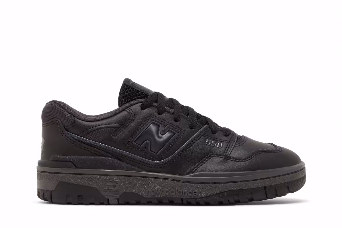 New Balance 550 Big Kid Black, view 2