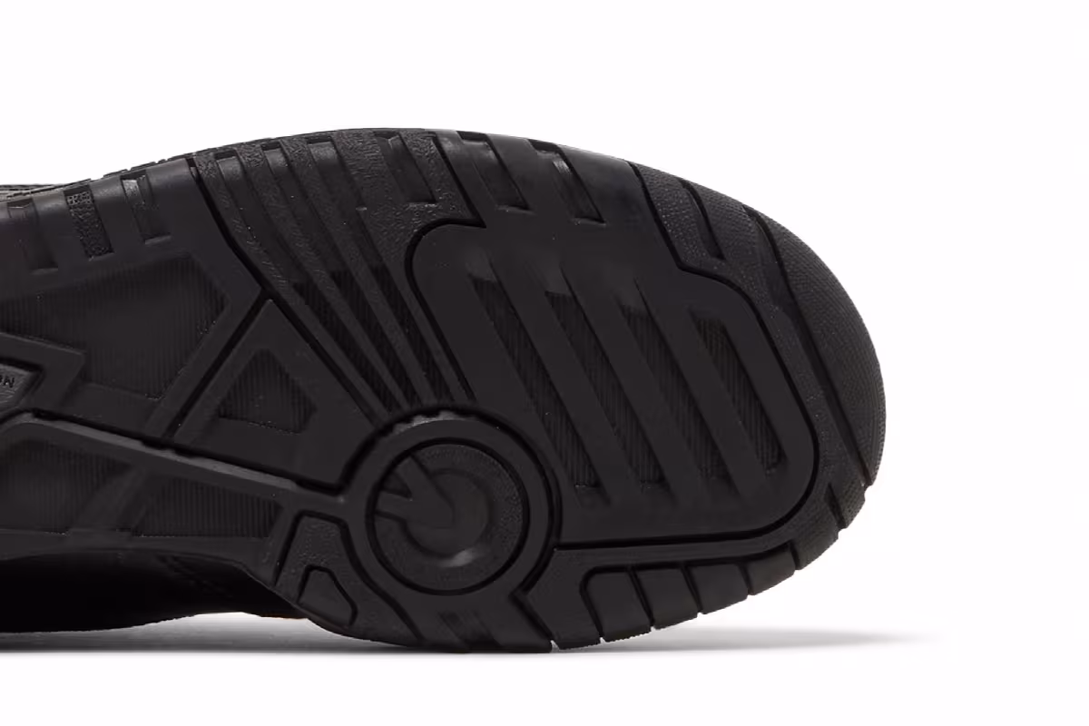New Balance 550 Big Kid Black, view 6