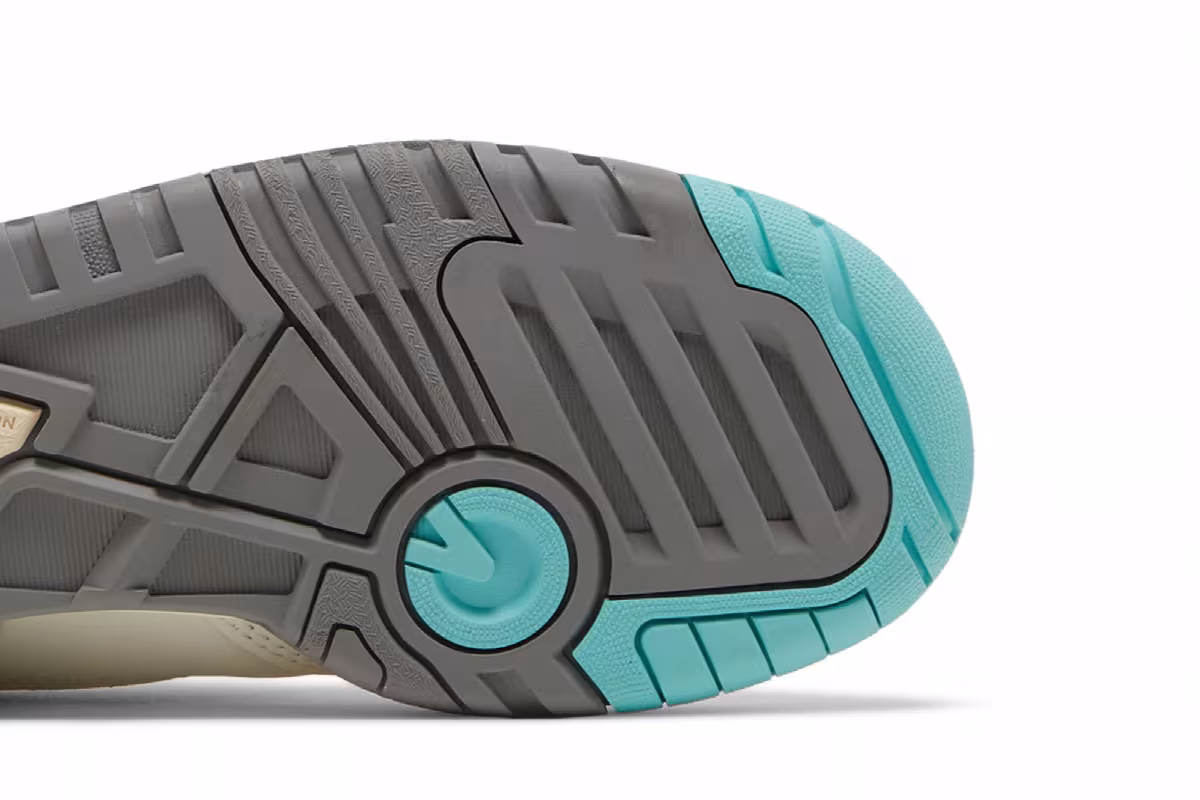 New Balance 550 Big Kid White Surf, view 6