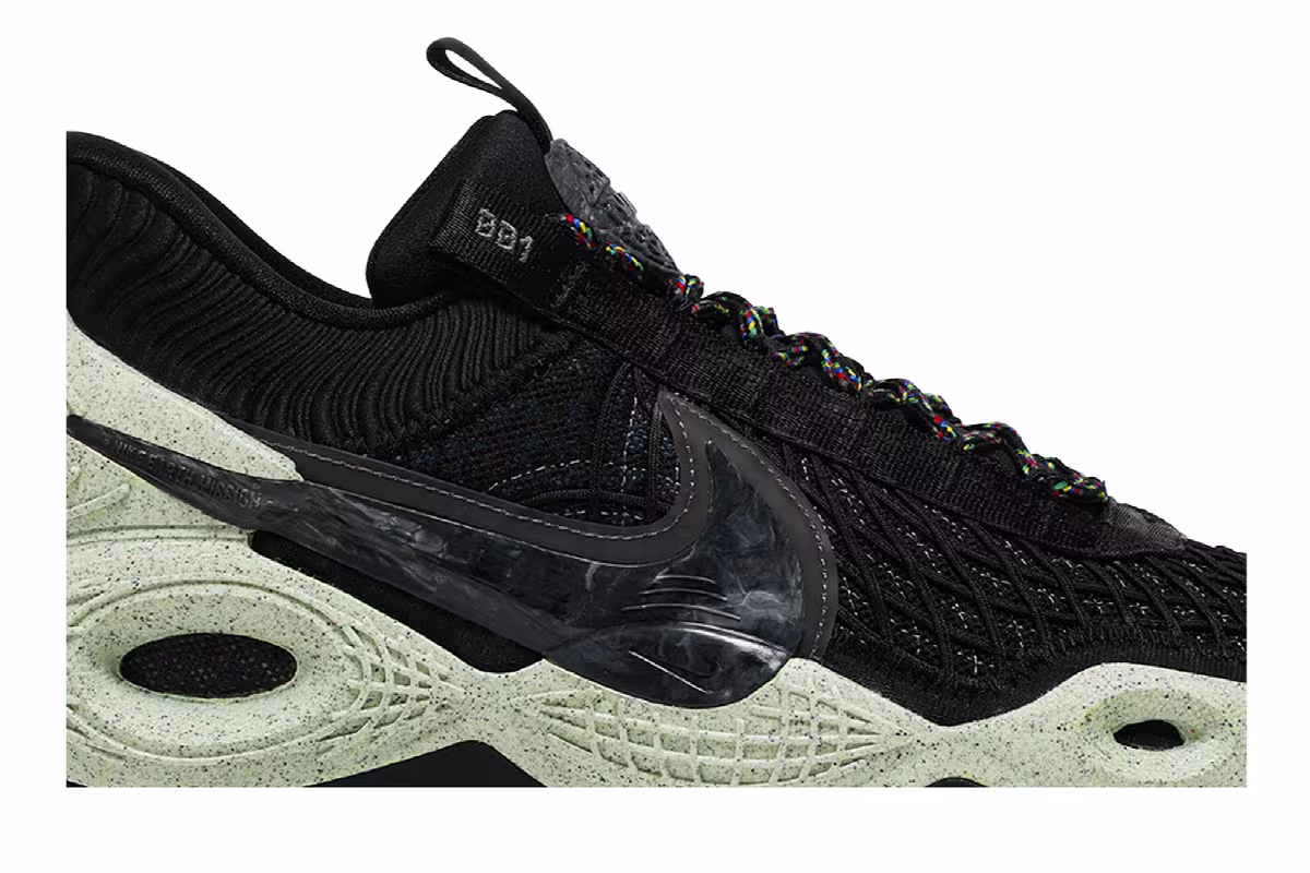 Nike Cosmic Unity Green Glow, view 3