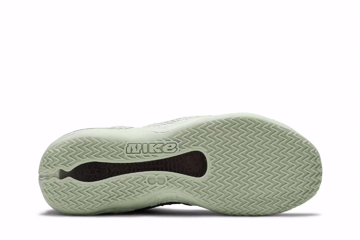 Nike Cosmic Unity TB Gorge Green, view 5